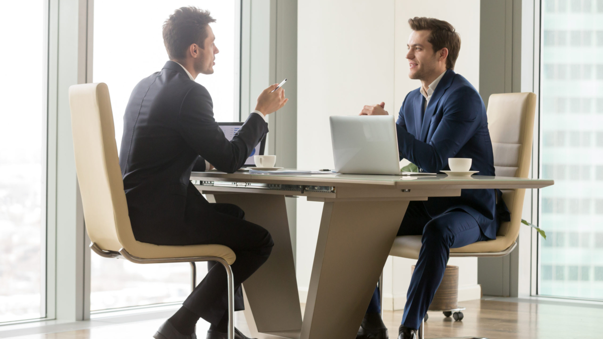Importance of hire a financial advisor